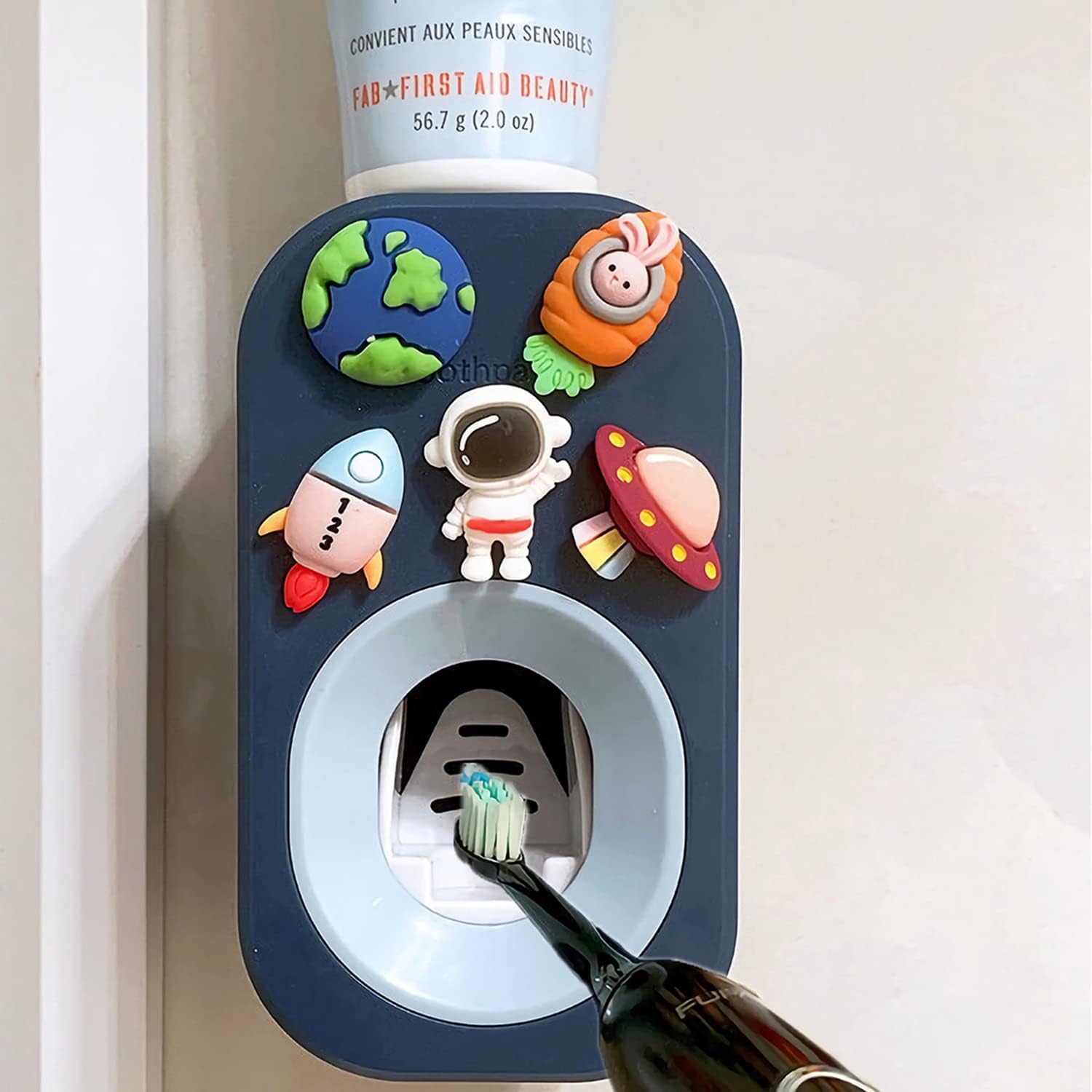 Mr Thumbs Astronaut Wall Squeezer