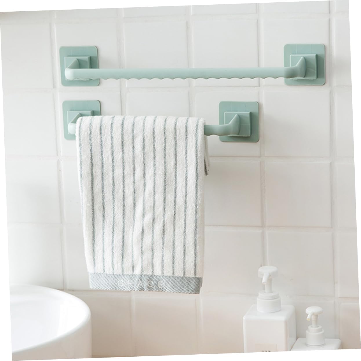 Punch Towel Storage Rack Easy Plastic Towel Holder for Home Use