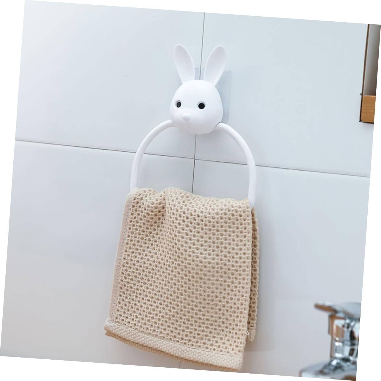 PRETYZOOM Cartoon Design Wall Mounted Towel Holder