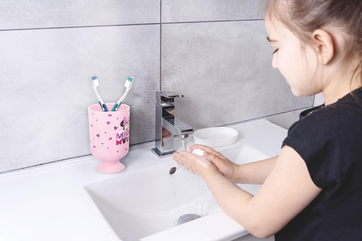 fun tumbler brushkids brush the minnie mouse way