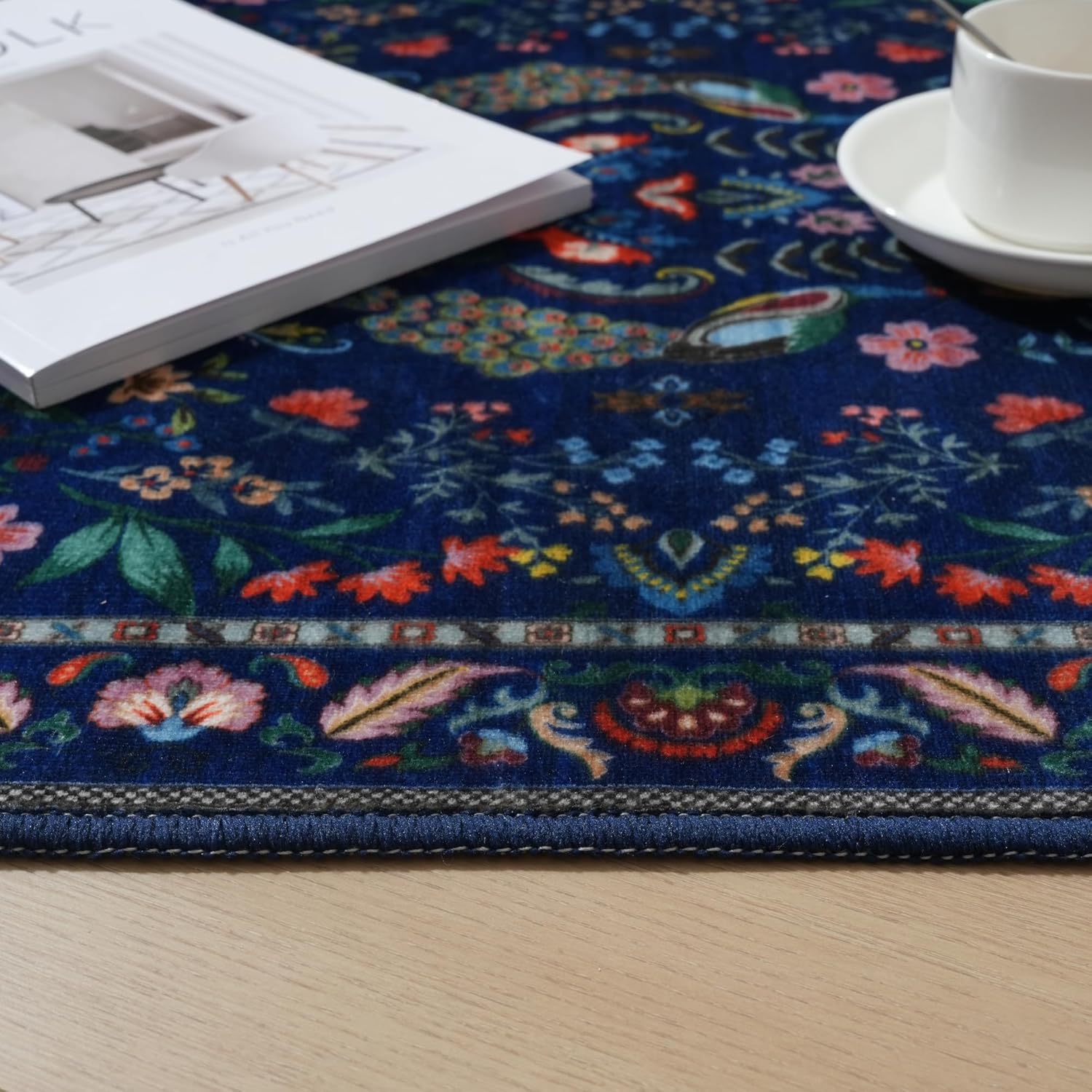 Vibrant Floral 6ft Round Non-Slip Washable Rug in Blue