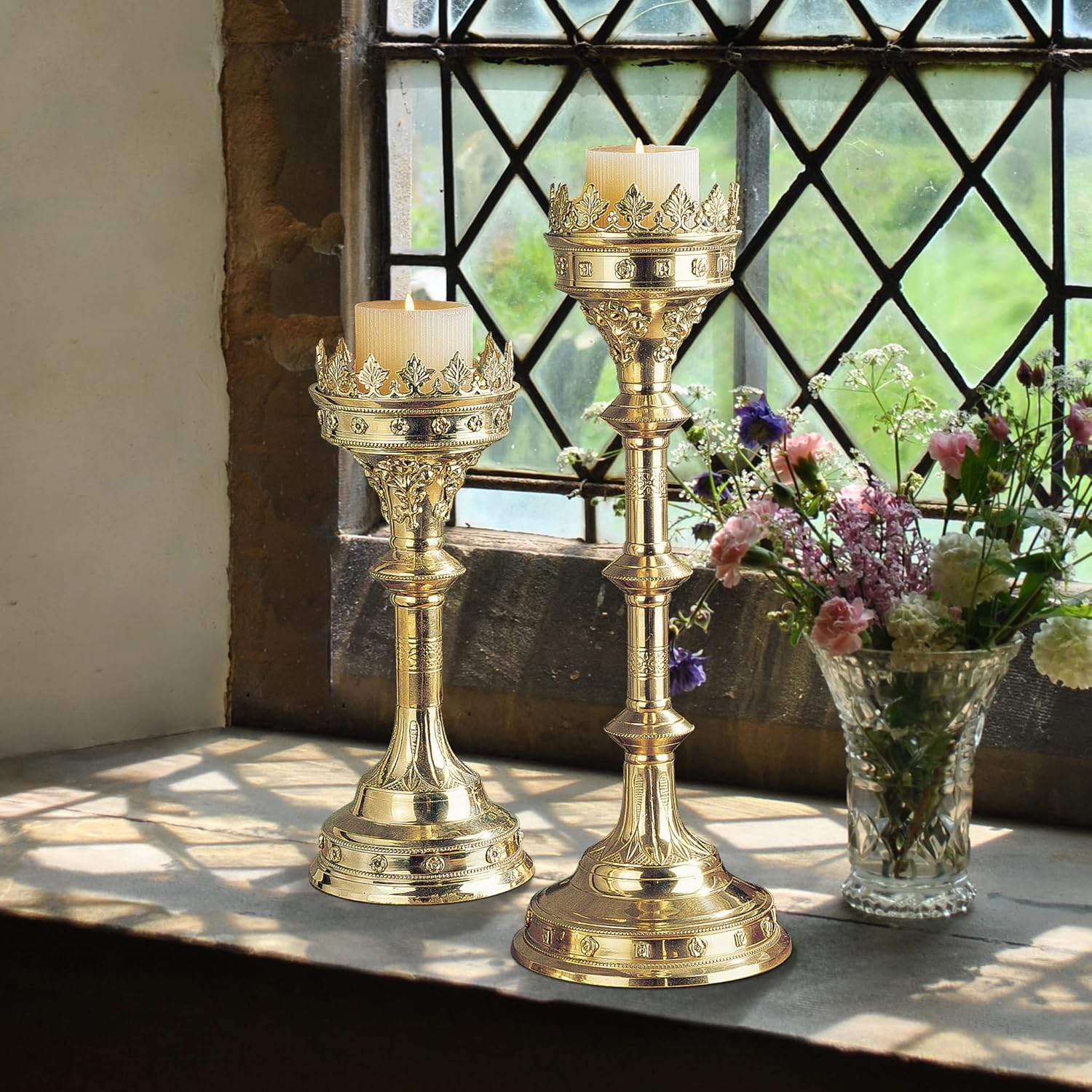 Design Toscano Parent Chartres Cathedral Gothic Estate Candlestick