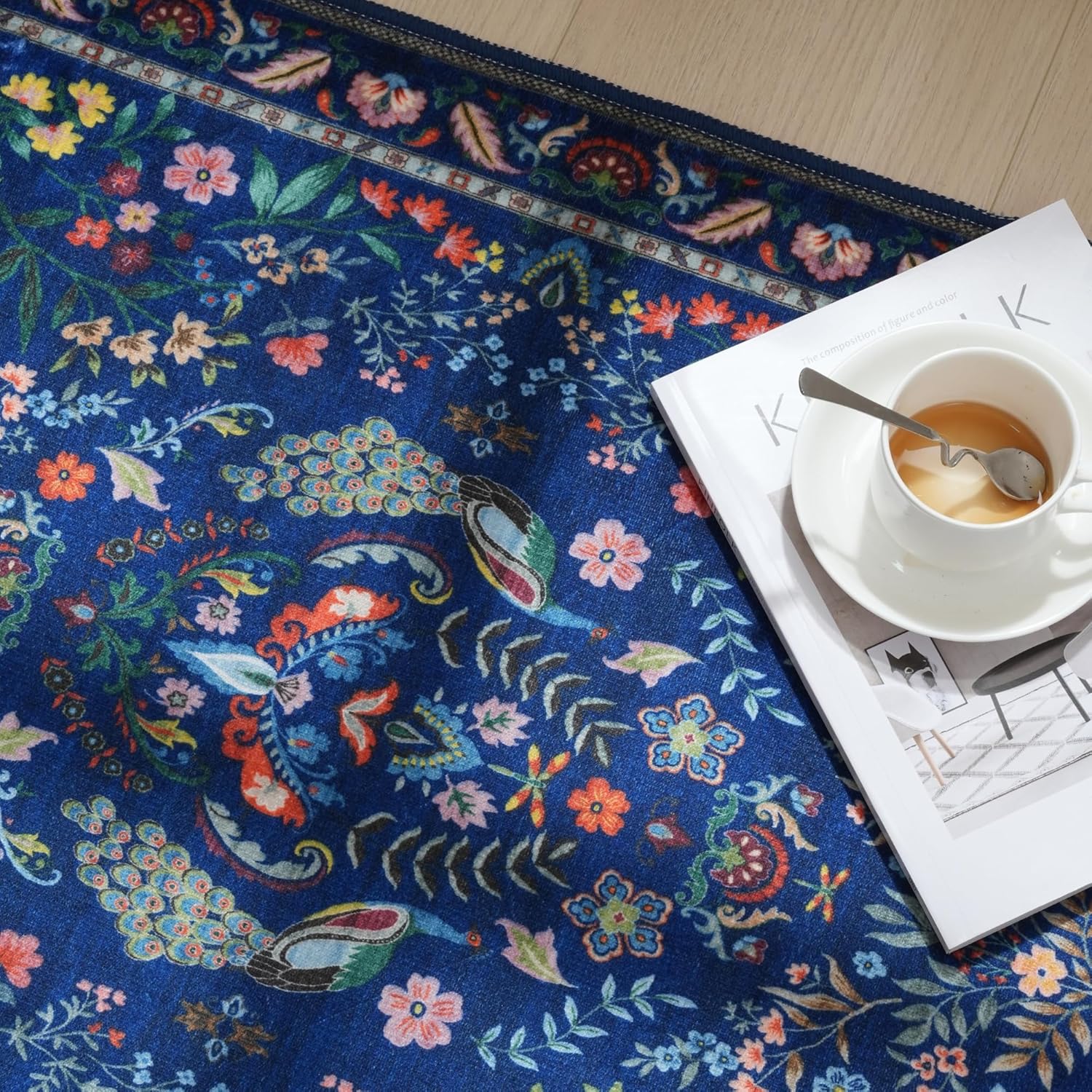 Vibrant Floral 6ft Round Non-Slip Washable Rug in Blue